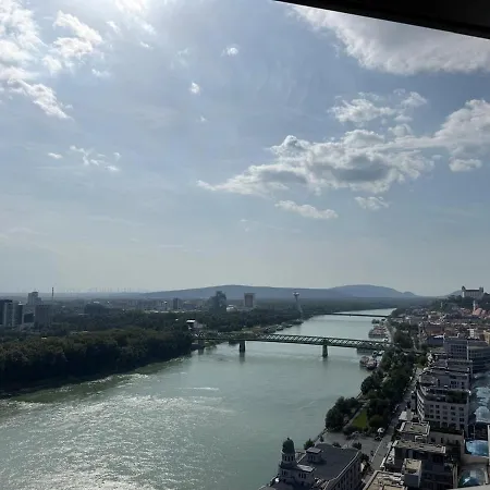 Eurovea Tower 아파트 *